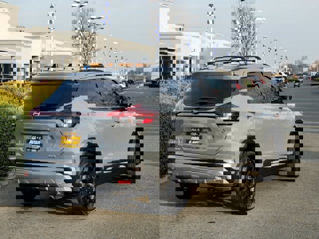 Used 2023 Nissan Kicks SR w/ Exterior Package image 5