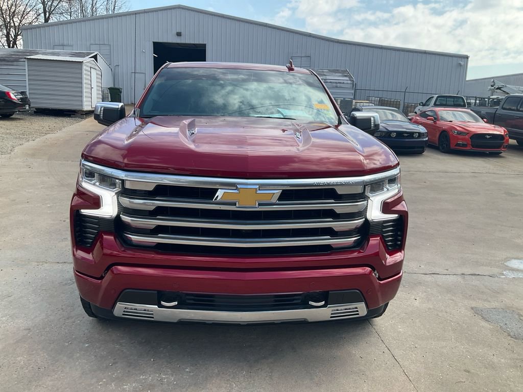 Used 2025 Chevrolet Silverado 1500 High Country w/ Technology Package image 8