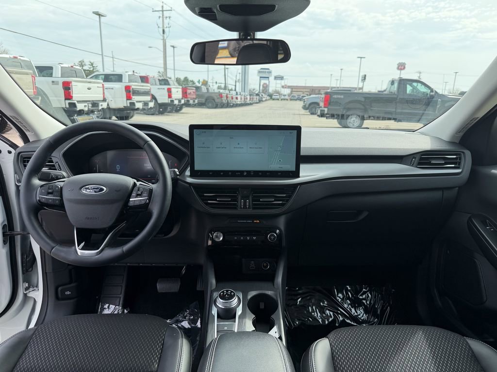 Certified 2025 Ford Escape SE image 29