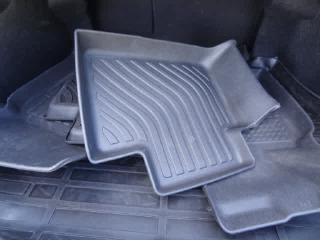 Used 2025 Toyota Camry LE FWD image 8