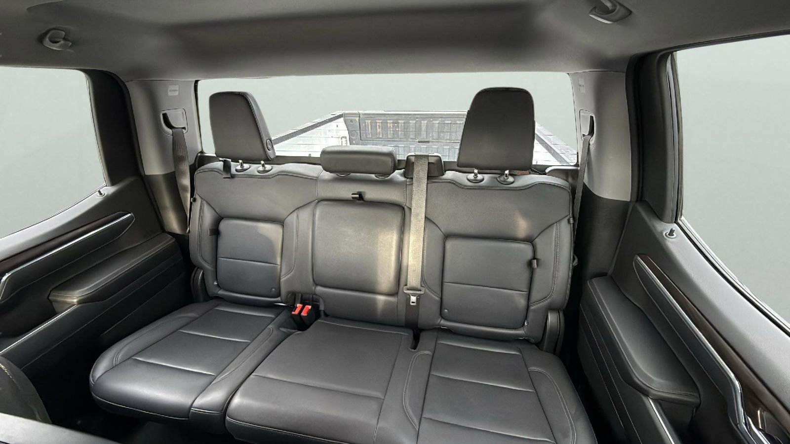 Used 2025 GMC Sierra 1500 SLT image 26