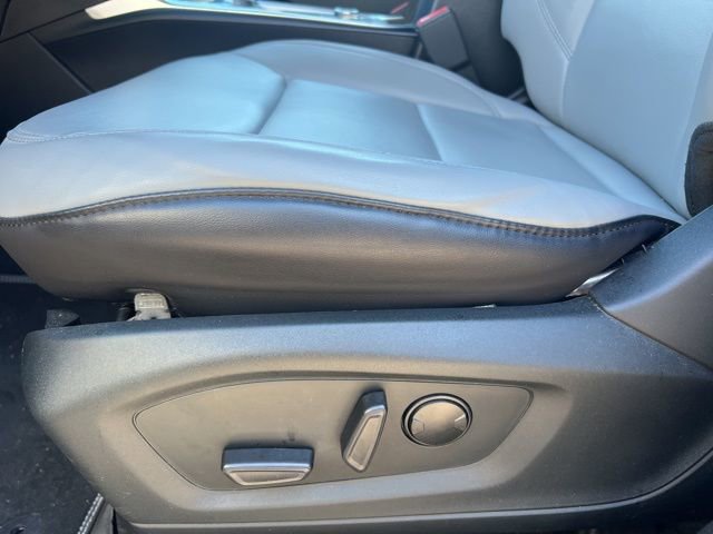 Certified 2021 Ford Explorer XLT w/ Equipment Group 202A image 25