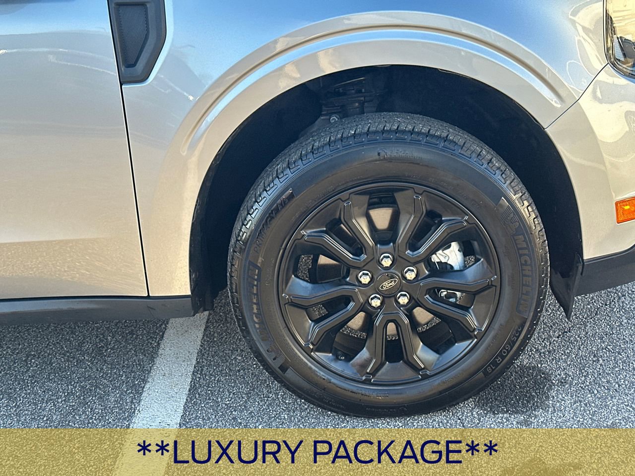 Certified 2024 Ford Maverick XLT w/ XLT Luxury Package image 14