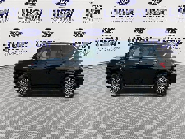 Used 2022 Nissan Armada SL w/ Captain's Chairs Package image 2