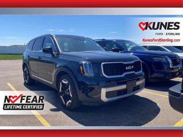 Used 2023 Kia Telluride EX w/ EX Captain's Chair Package AWD/4WD video 1