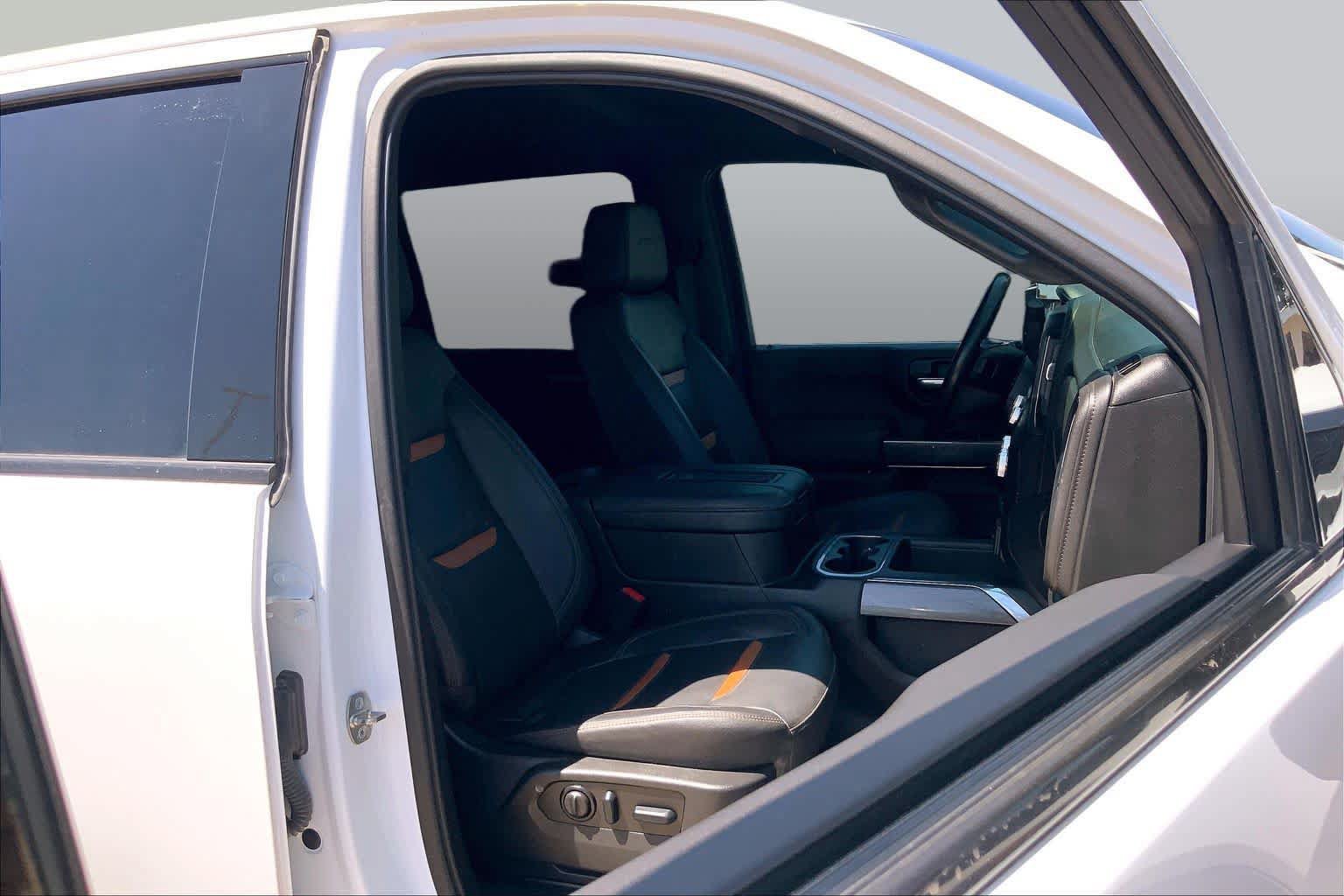 Used 2022 GMC Sierra 2500 AT4 AWD/4WD image 9