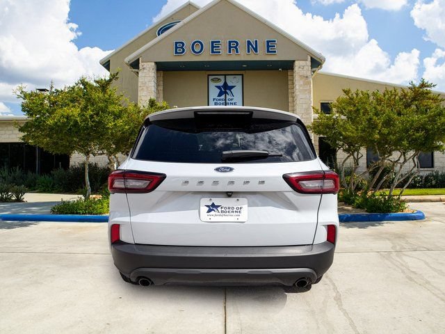 Certified 2025 Ford Escape ST-Line FWD image 4