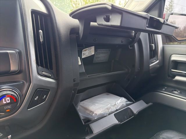 Used 2018 Chevrolet Silverado 1500 LT w/ All Star Edition image 27