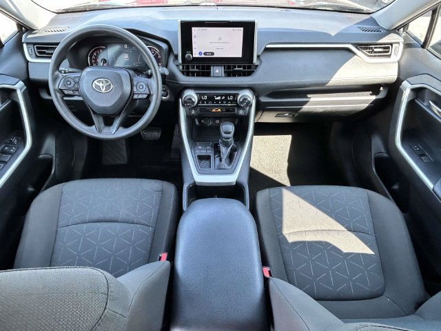 Used 2024 Toyota RAV4 XLE FWD image 4