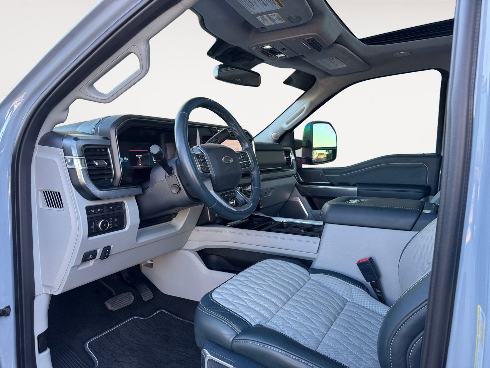 Certified 2024 Ford F250 Limited w/ FX4 Off-Road Package image 9