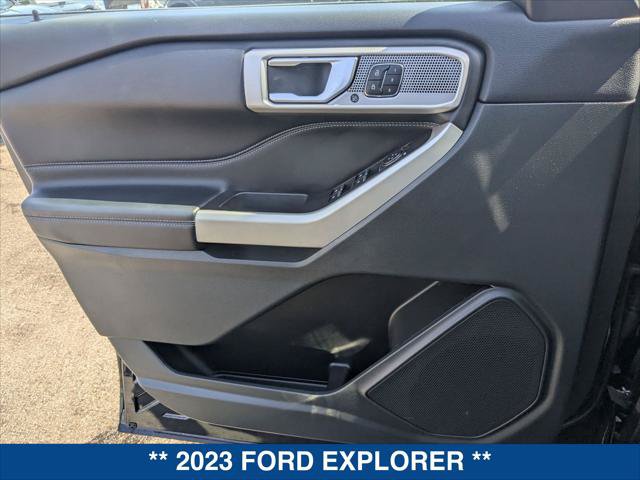Certified 2023 Ford Explorer Limited w/ Equipment Group 301A RWD image 10