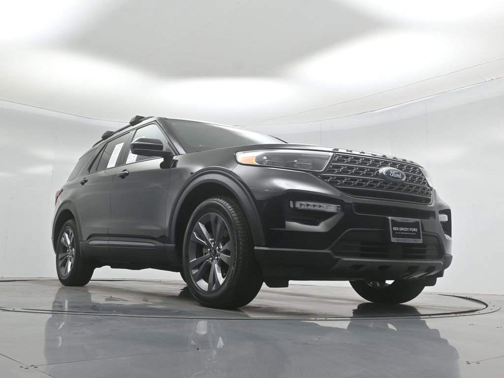 Certified 2023 Ford Explorer XLT w/ Equipment Group 202A image 52