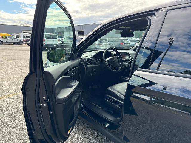 Used 2023 Honda Ridgeline Black Edition image 9