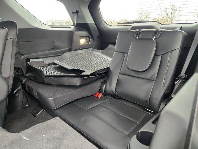 Certified 2023 Ford Explorer XLT w/ Equipment Group 202A AWD/4WD image 17