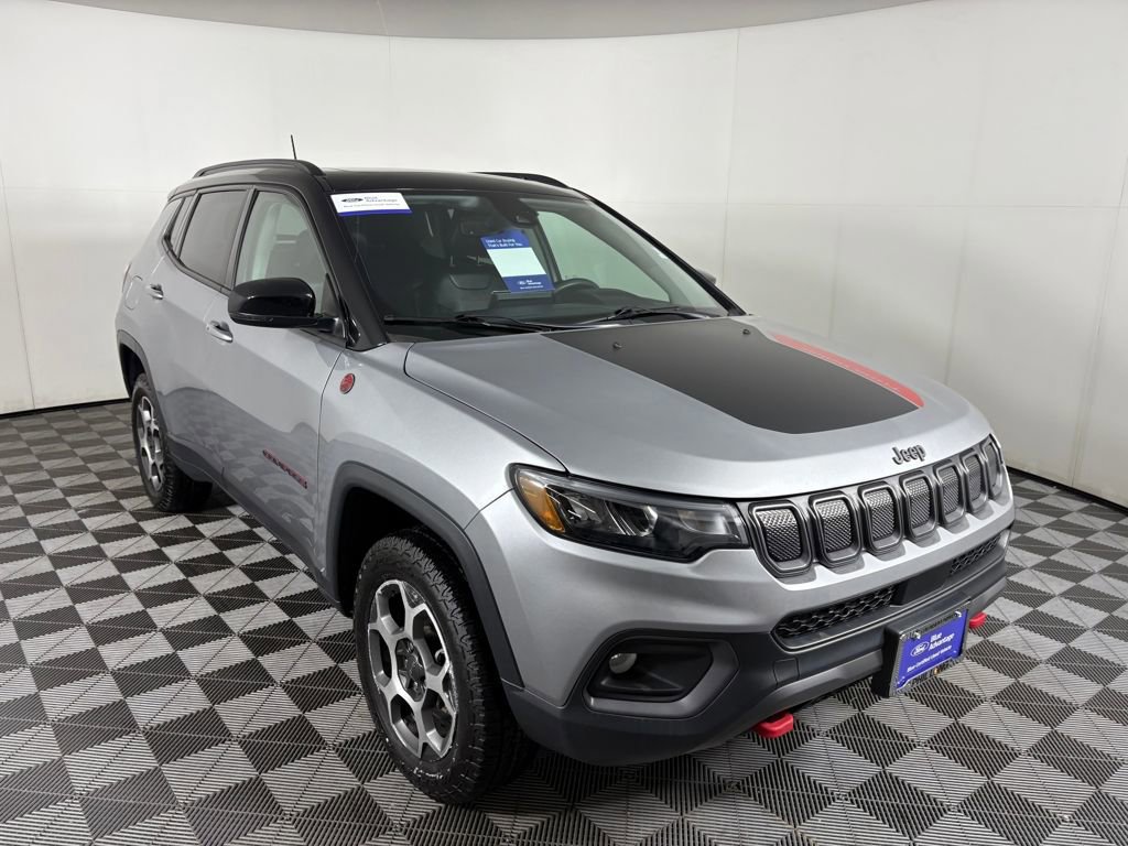 Used 2022 Jeep Compass Trailhawk w/ Sun and Sound Group image 7