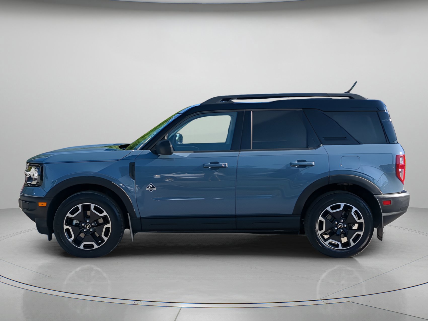 Certified 2024 Ford Bronco Sport Outer Banks w/ Tech Package image 11