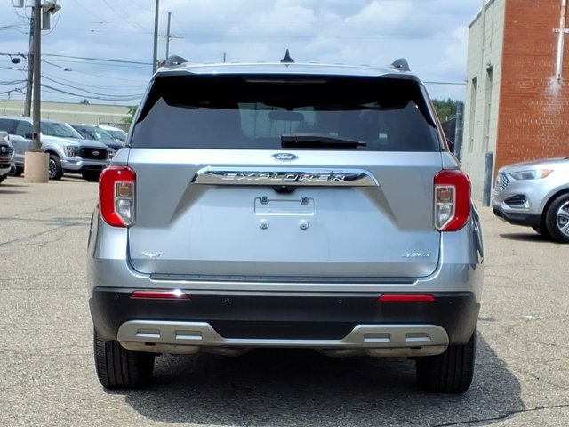 Certified 2024 Ford Explorer XLT w/ Equipment Group 202A AWD/4WD image 17