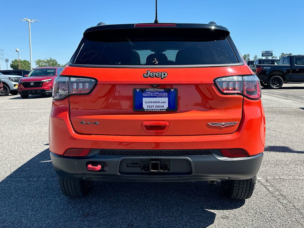 Used 2018 Jeep Compass Trailhawk w/ Leather Interior Group AWD/4WD image 15