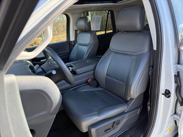 Certified 2025 Ford Expedition Max Active image 17