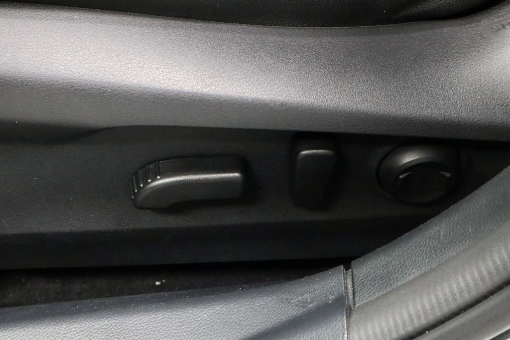 Used 2025 Subaru Outback Onyx Edition AWD/4WD image 24