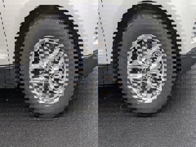 Certified 2024 Ford Edge SEL w/ Convenience Package image 4