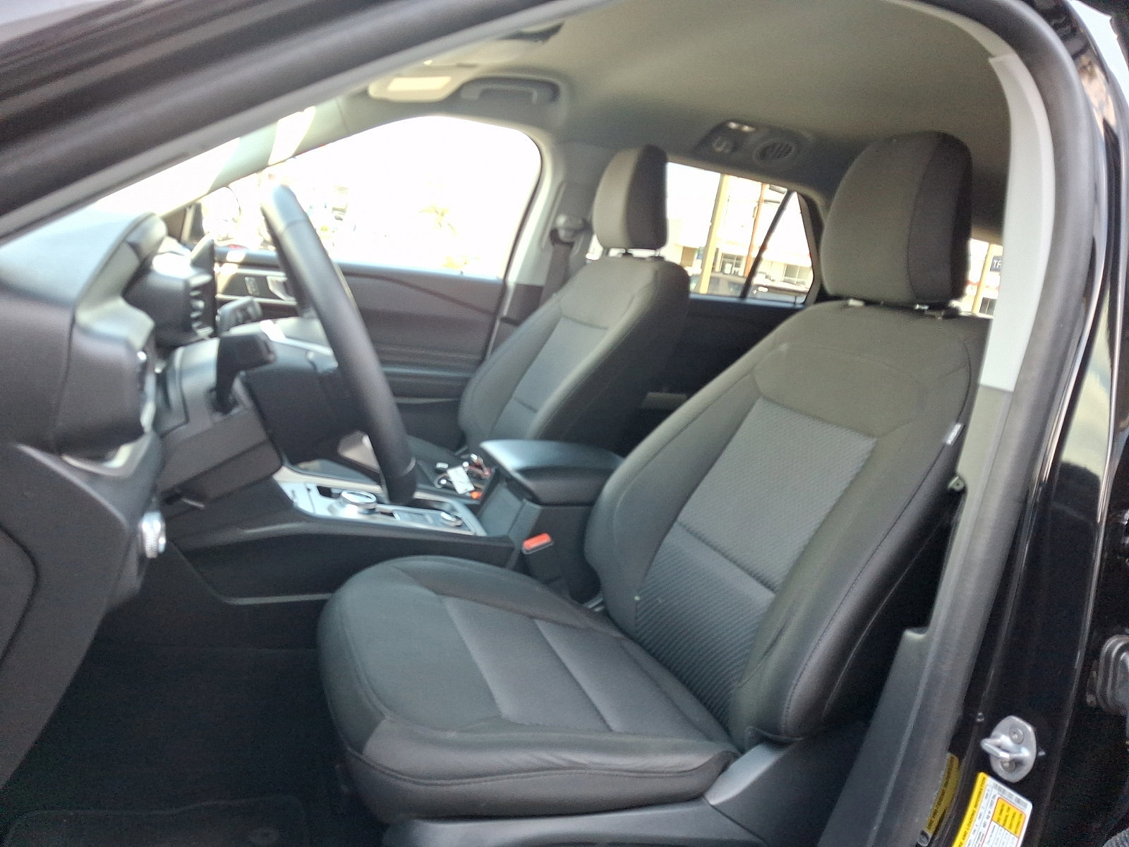 Certified 2022 Ford Explorer XLT w/ Class IV Trailer Tow Package image 16