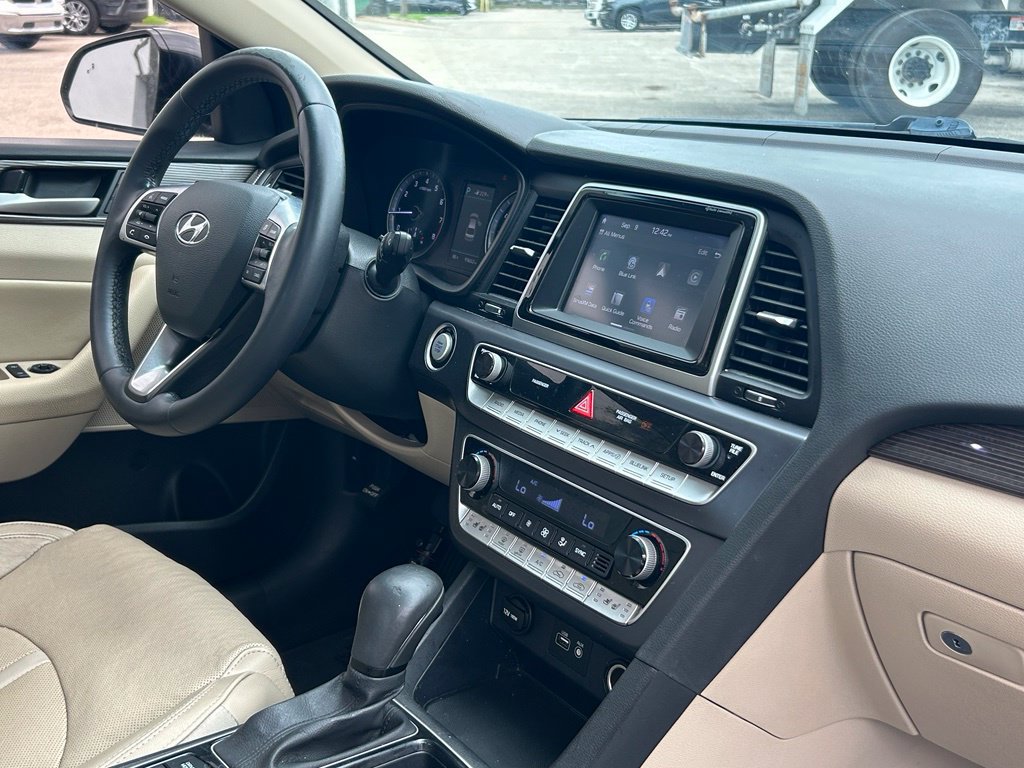 Used 2018 Hyundai Sonata Limited w/ Cargo Package FWD image 24