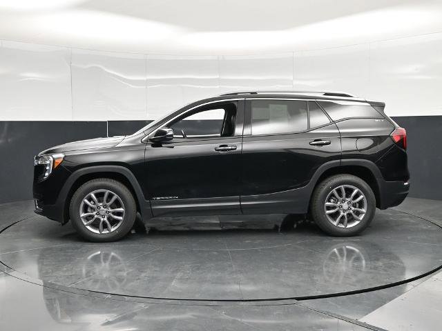 Used 2024 GMC Terrain SLT AWD/4WD image 11