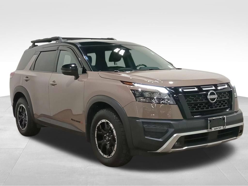 Used 2023 Nissan Pathfinder Rock Creek image 2