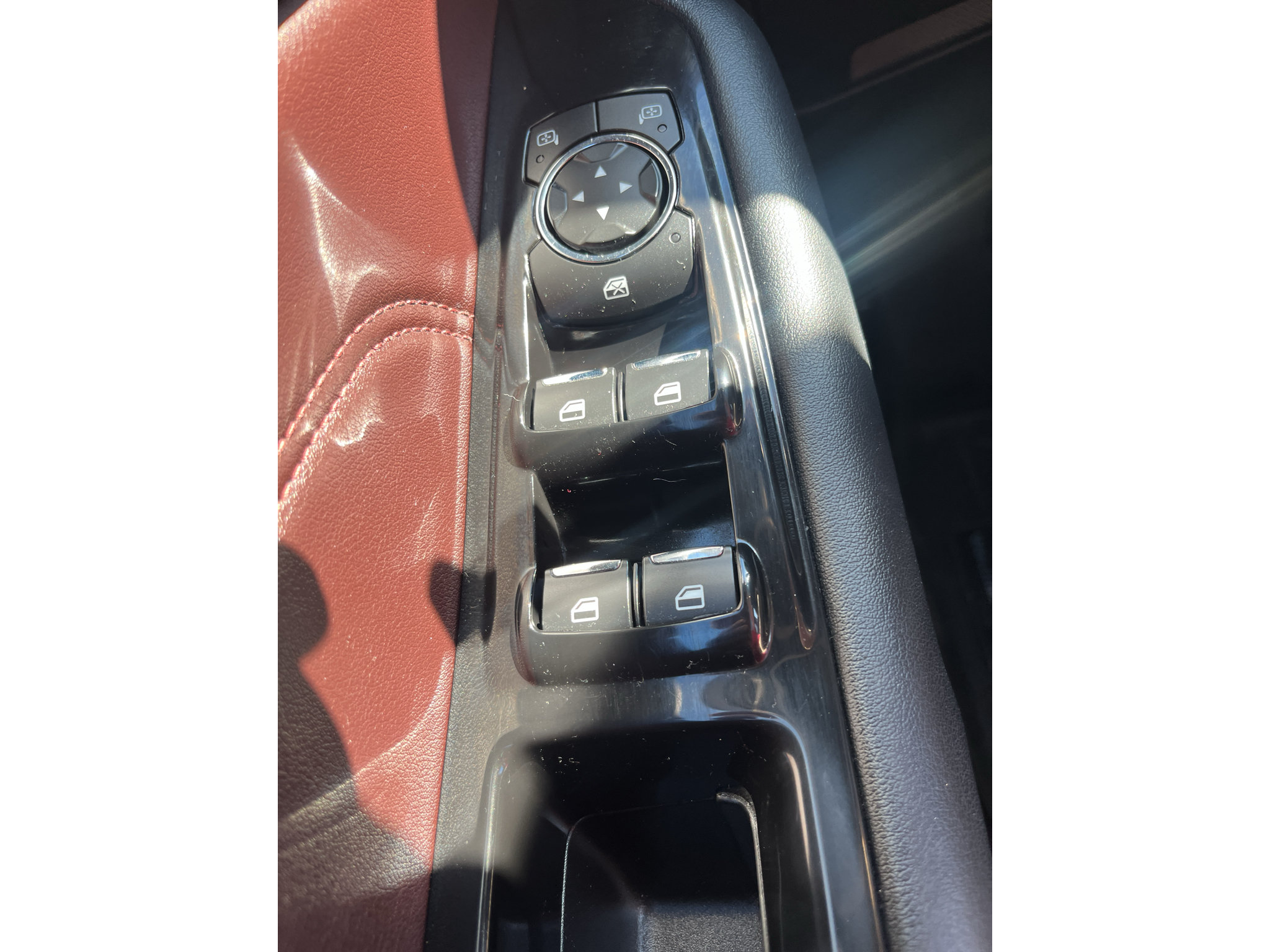 Certified 2020 Ford Edge Titanium w/ Equipment Group 301A AWD/4WD image 19