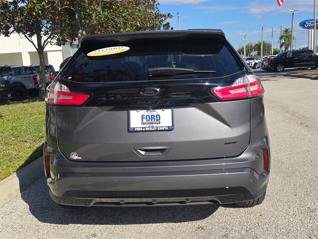 Certified 2022 Ford Edge SE w/ Black Appearance Package image 4