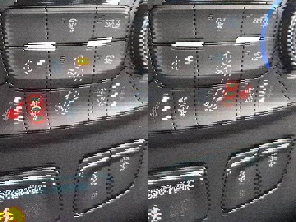 Certified 2019 Ford Escape SE image 25