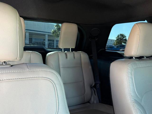 Certified 2019 Ford Explorer Limited w/ Ford Safe & Smart Package image 27