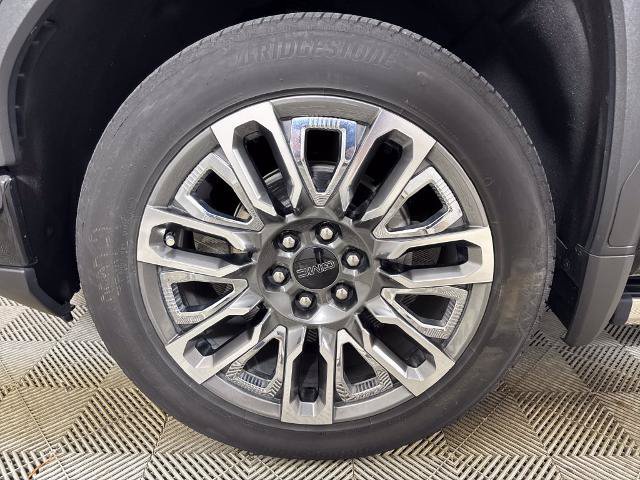 Used 2024 GMC Sierra 1500 Denali Ultimate AWD/4WD image 11