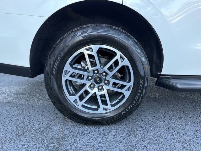 Certified 2025 Ford Expedition Active AWD/4WD image 32