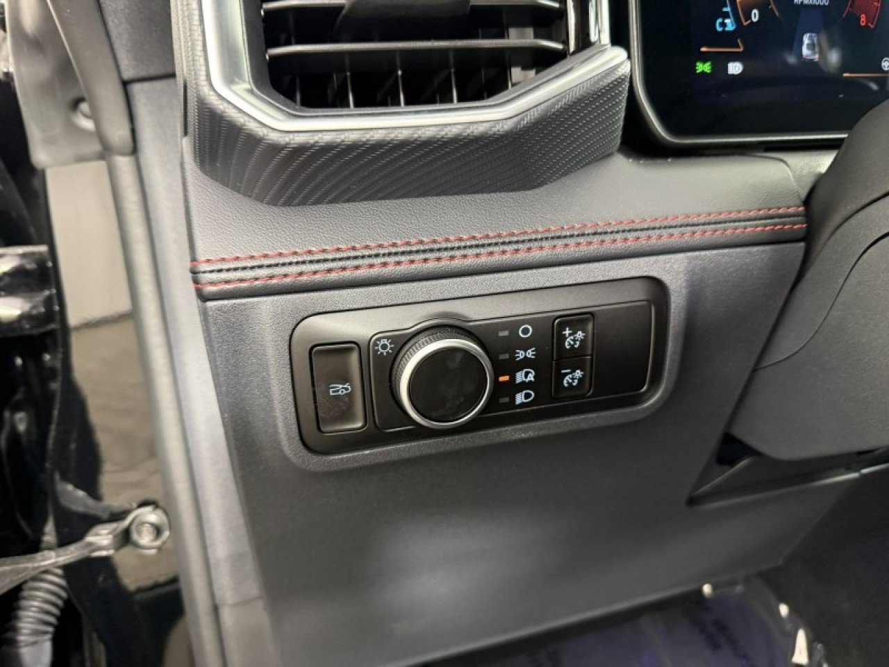 Certified 2025 Ford Mustang Premium image 19