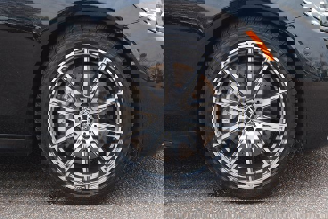 Used 2023 Mercedes-Benz E 350 4MATIC Sedan image 9