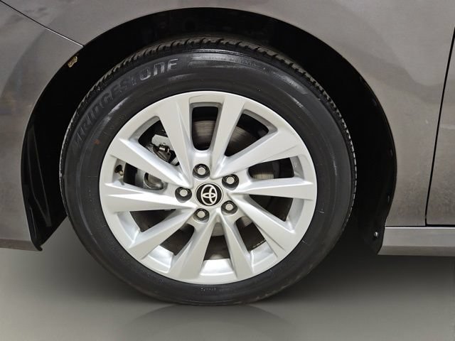 Used 2024 Toyota Camry LE FWD image 25