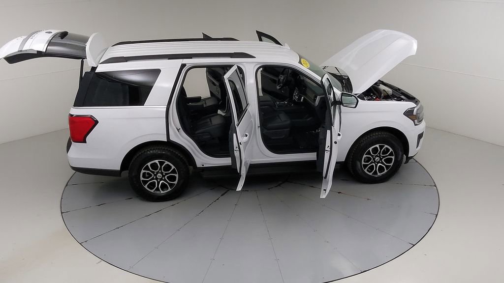 Certified 2024 Ford Expedition XLT image 51