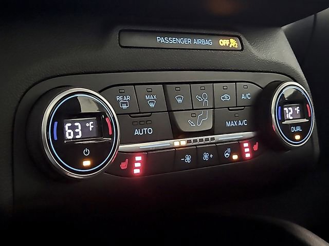 Certified 2020 Ford Escape Titanium w/ Titanium Premium Package 2.0 image 17