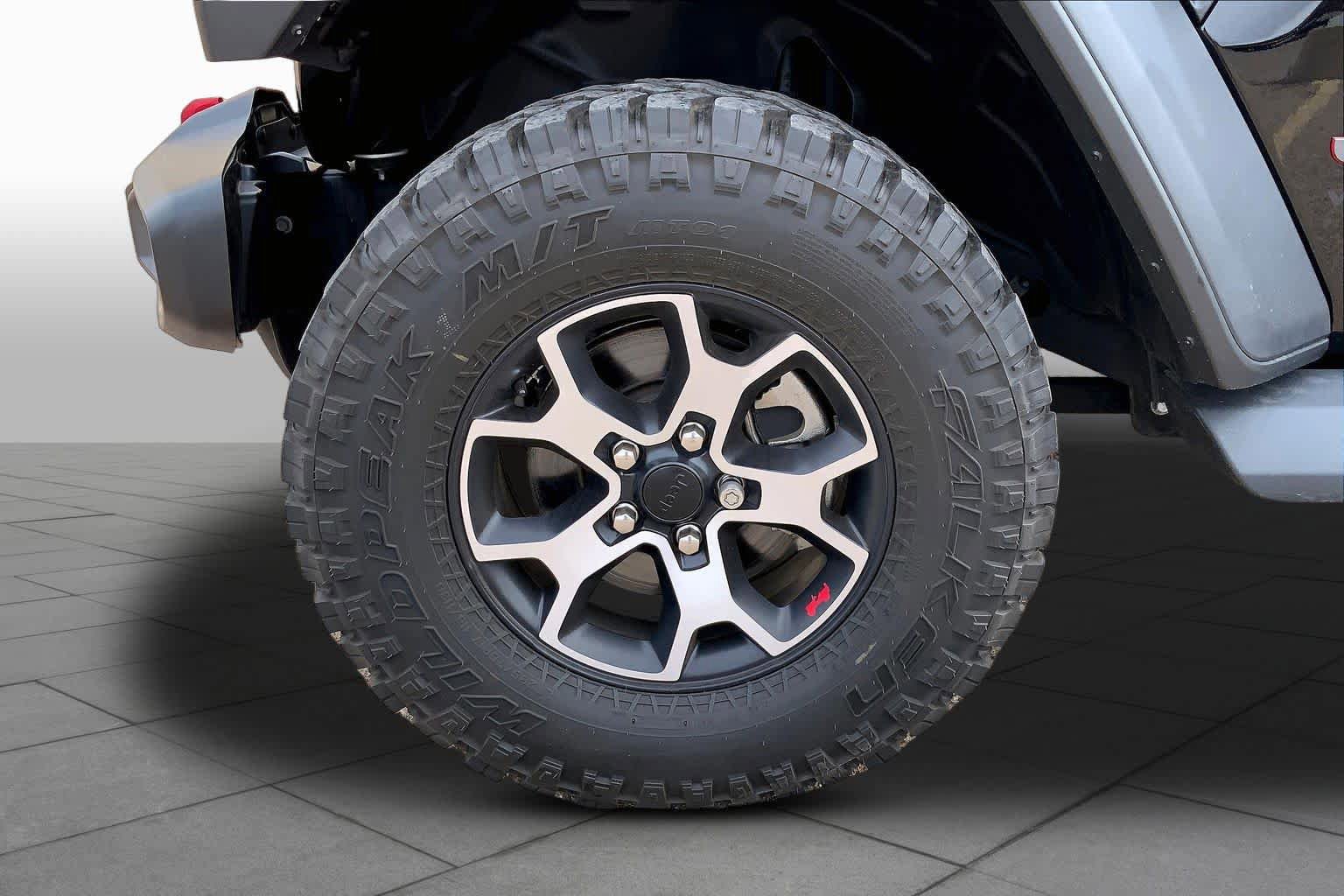 Used 2021 Jeep Wrangler Unlimited Rubicon AWD/4WD image 11