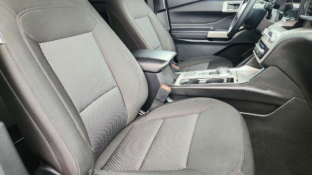 Certified 2024 Ford Explorer XLT image 35