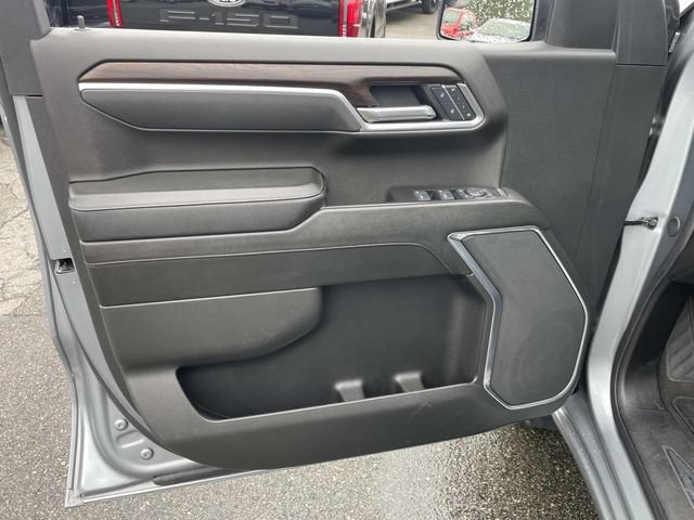 Used 2025 GMC Sierra 1500 SLT AWD/4WD image 19