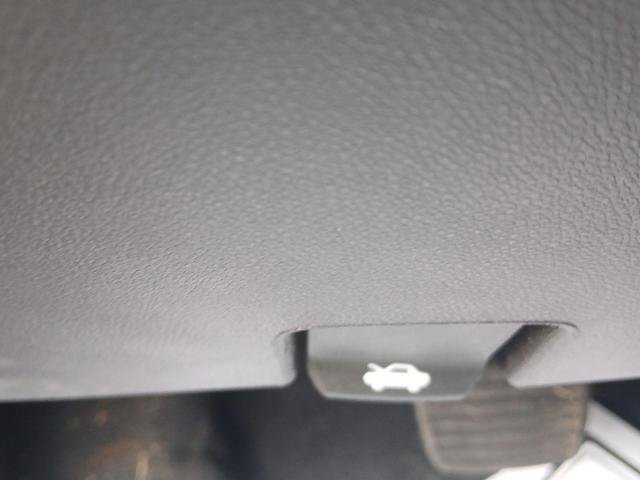 Used 2024 GMC Canyon AT4 w/ AT4 Premium Package image 12