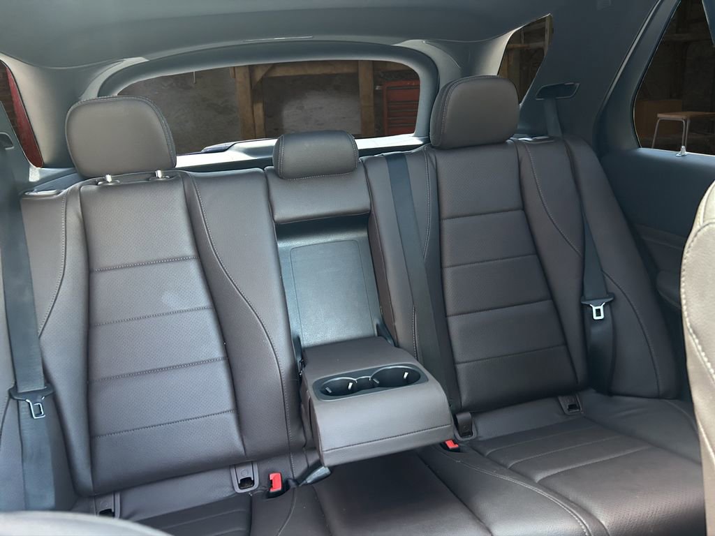 Used 2022 Mercedes-Benz GLE 350 4MATIC w/ AMG Line Exterior image 12