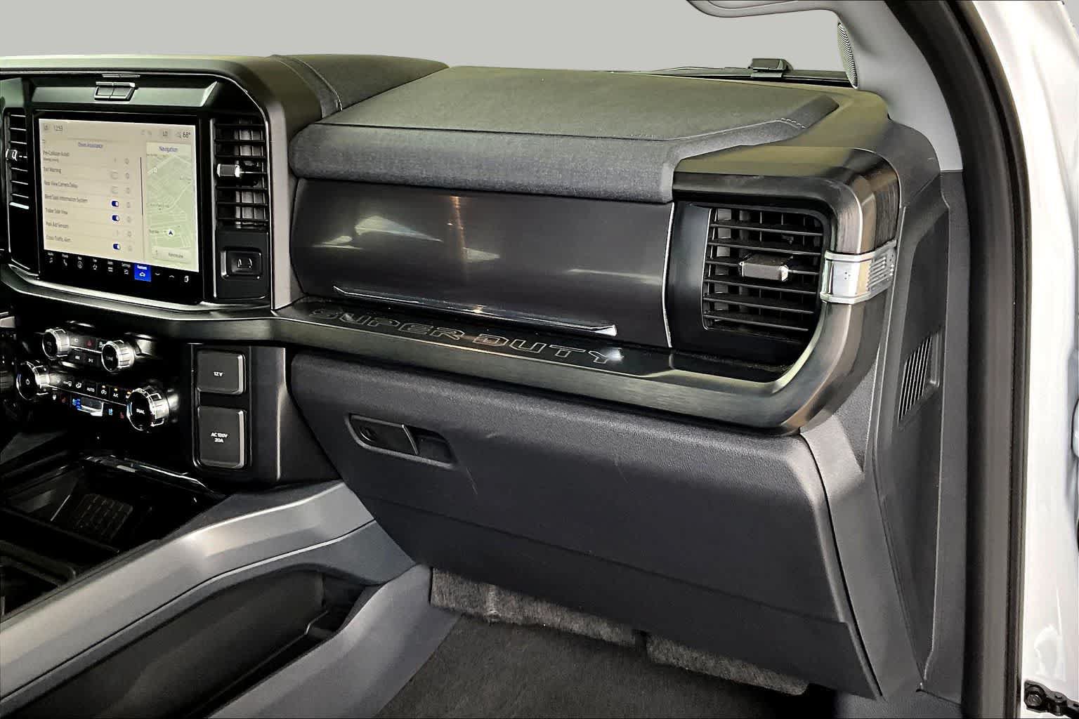 Certified 2026 Ford F250 Lariat w/ Chrome Package AWD/4WD image 18