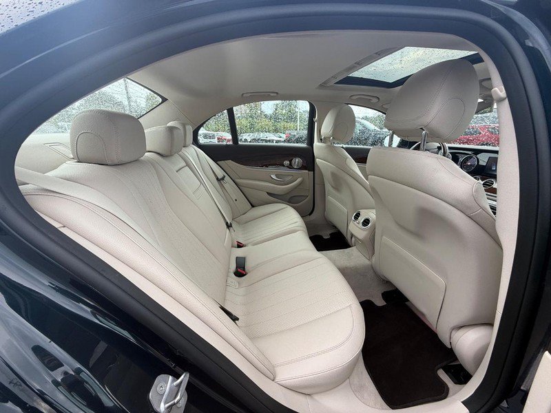 Used 2017 Mercedes-Benz E 300 4MATIC image 14