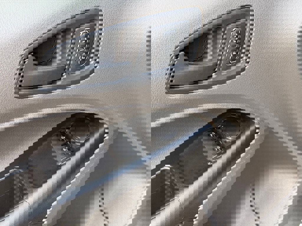 Certified 2020 Ford Transit Connect XL image 28