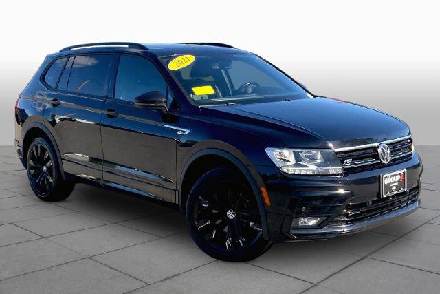 Used 2021 Volkswagen Tiguan SE R-Line AWD/4WD image 3