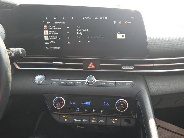 Used 2023 Hyundai Elantra SEL w/ Convenience Package FWD image 21